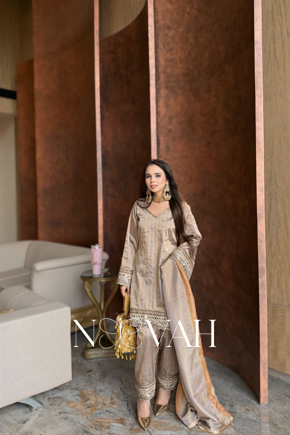 Pure tissue silk embriodered suit