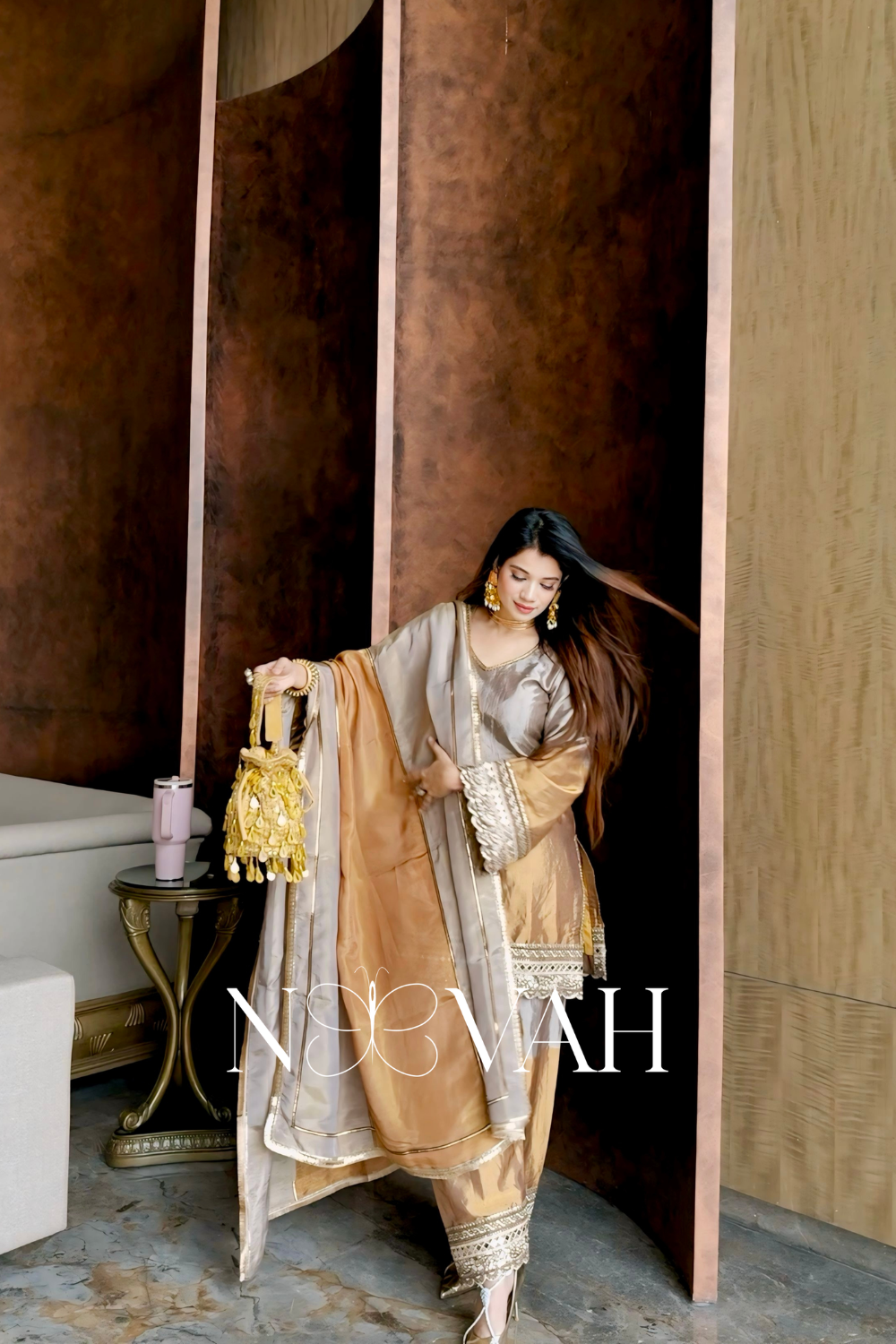 Pure tissue silk embriodered suit