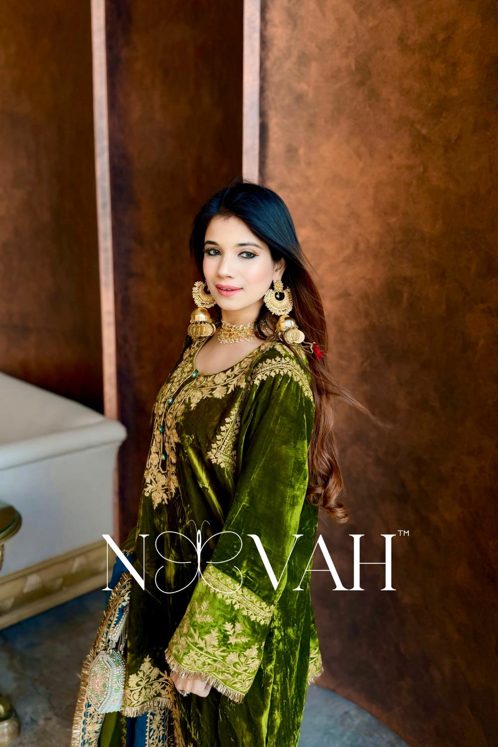 Pure velvet 3 pc suit with dupatta all embriodered