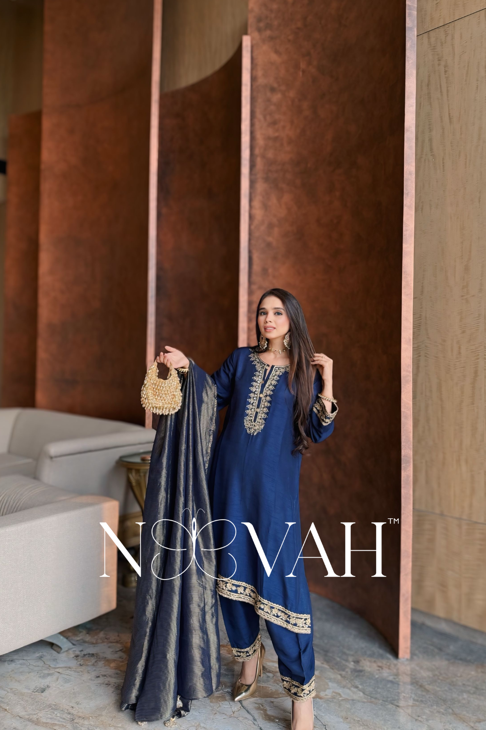 Pure silk 3 pc suit with embrioderies