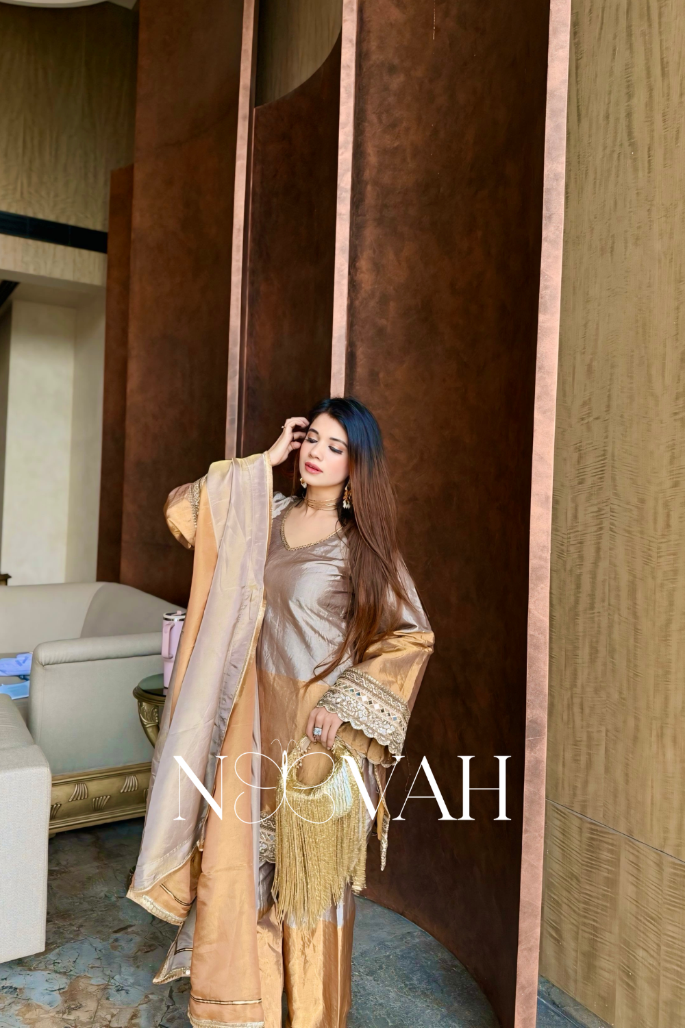 Pure tissue silk embriodered suit