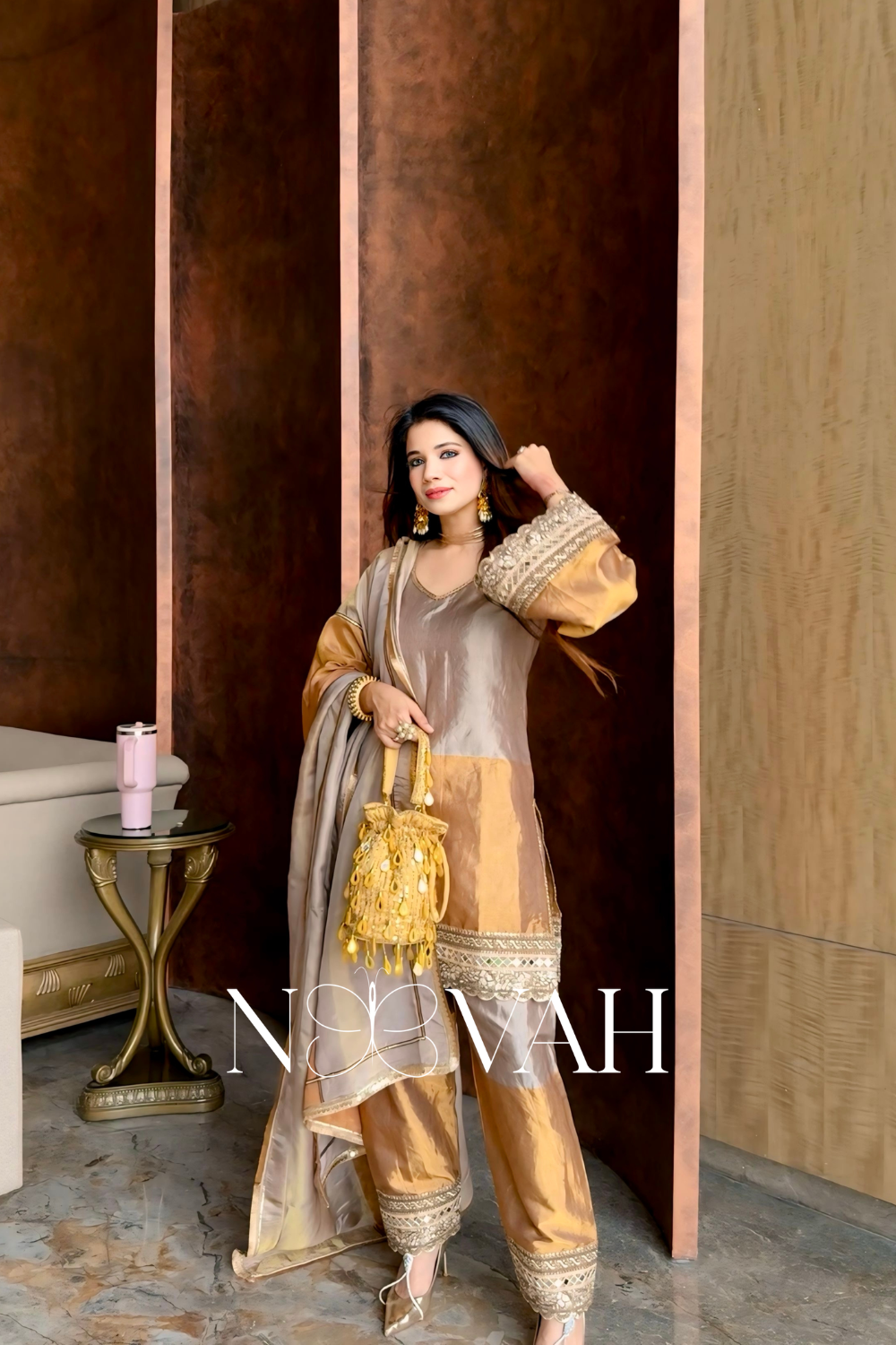 Pure tissue silk embriodered suit