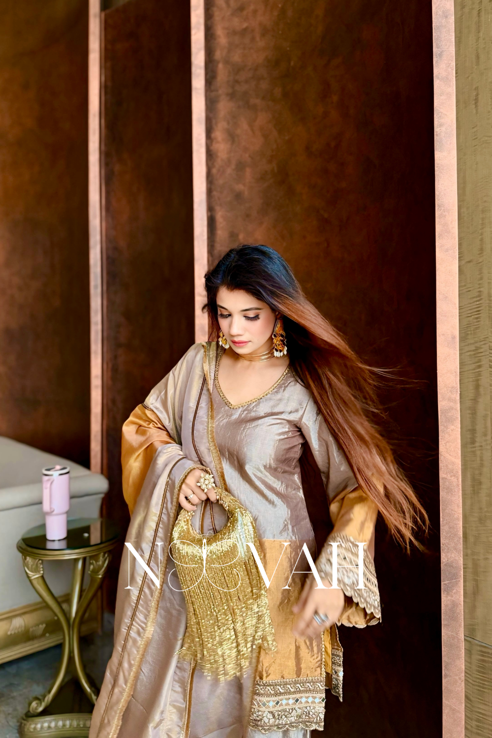 Pure tissue silk embriodered suit