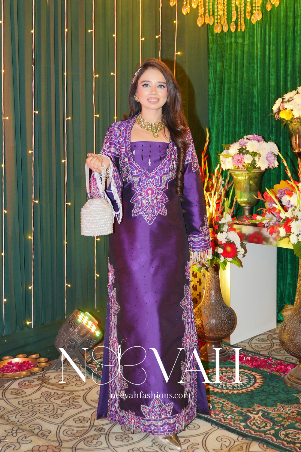 Silk kaaftaan embroidery