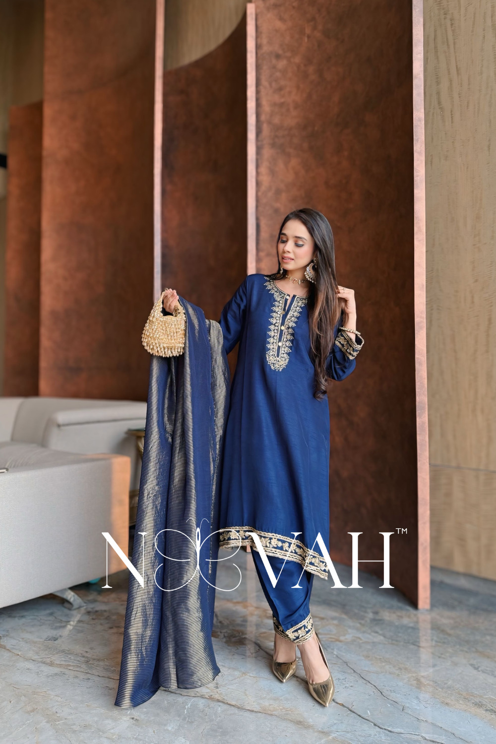 Pure silk 3 pc suit with embrioderies