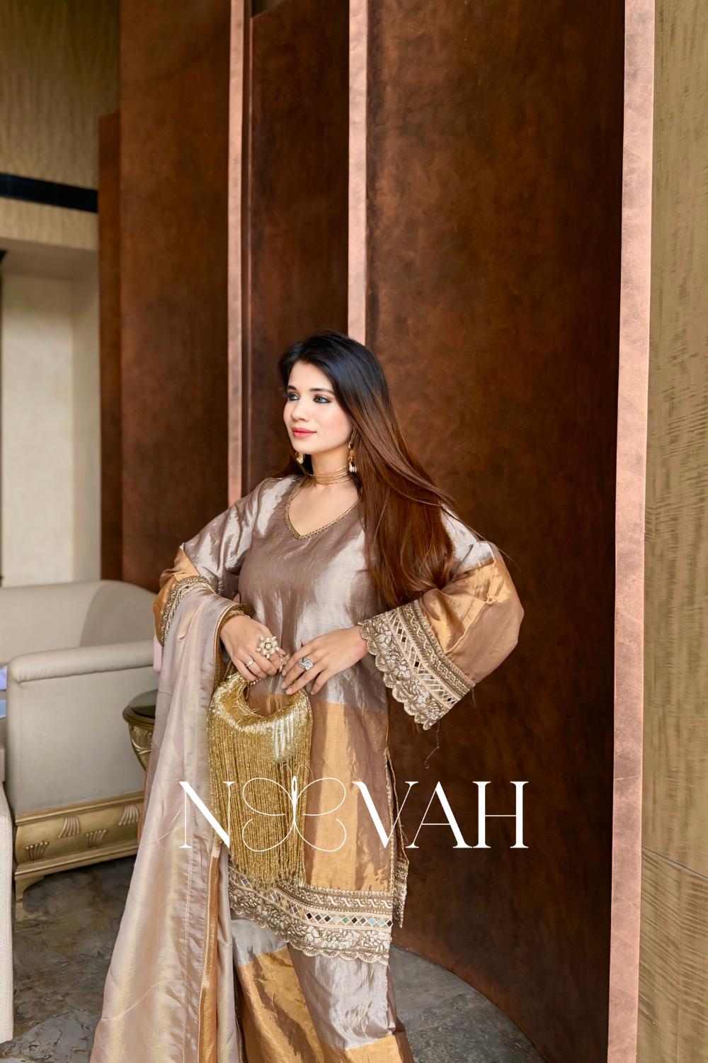 Pure tissue silk embriodered suit