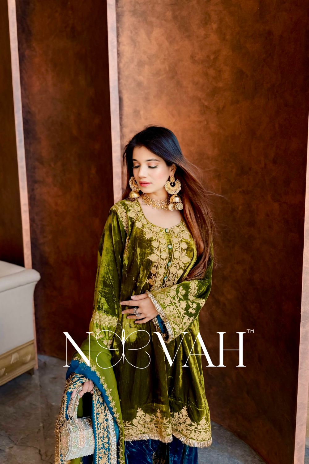 Pure velvet 3 pc suit with dupatta all embriodered