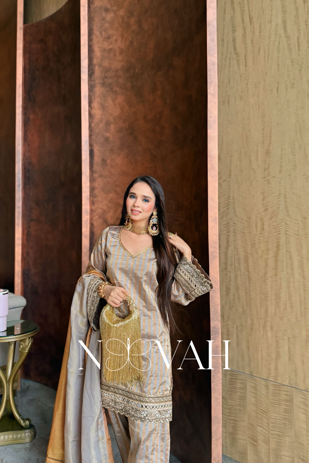 Pure tissue silk embriodered suit